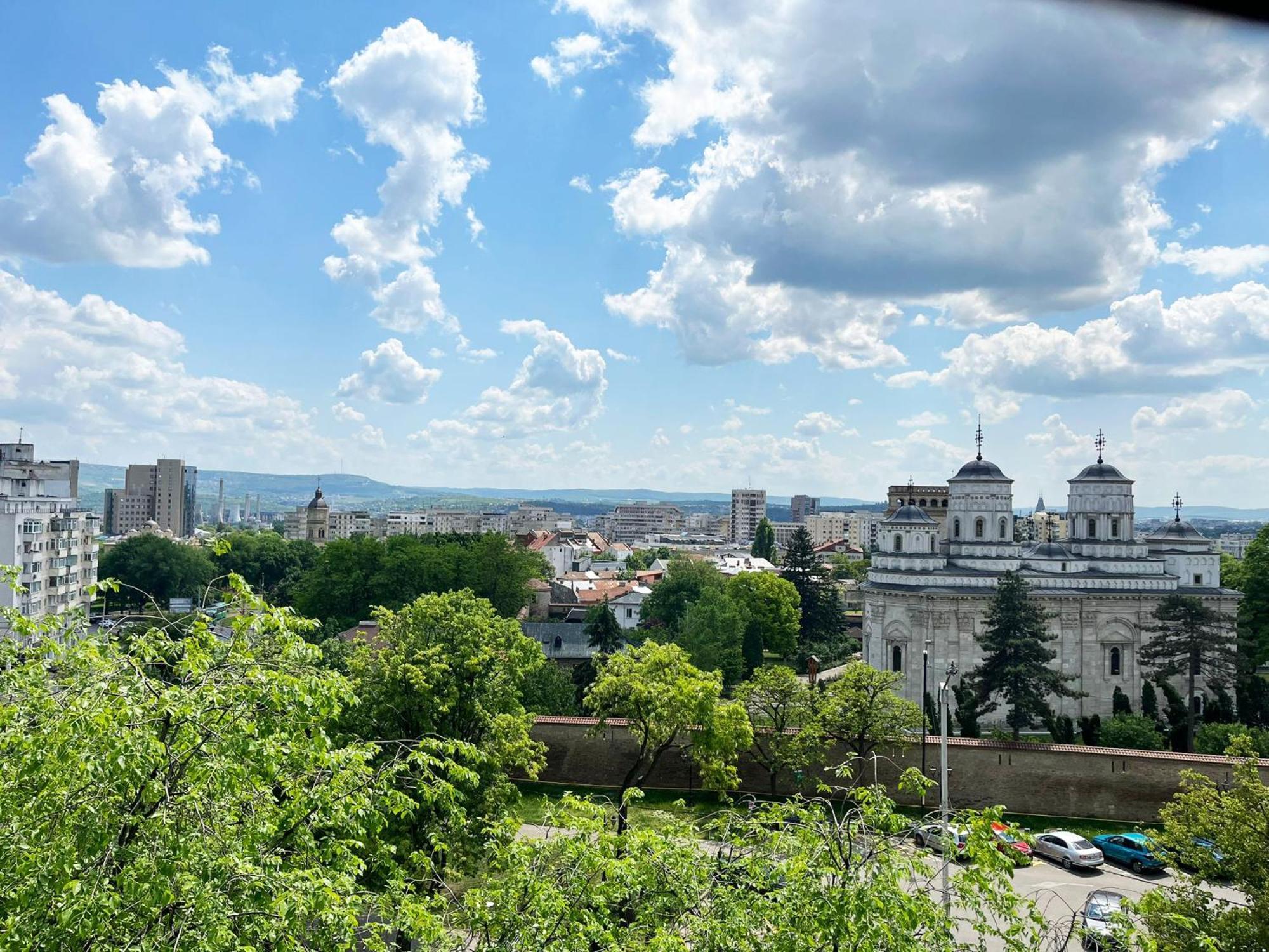 City Center Privat-Sauna Familyconcept Iasi Bagian luar foto