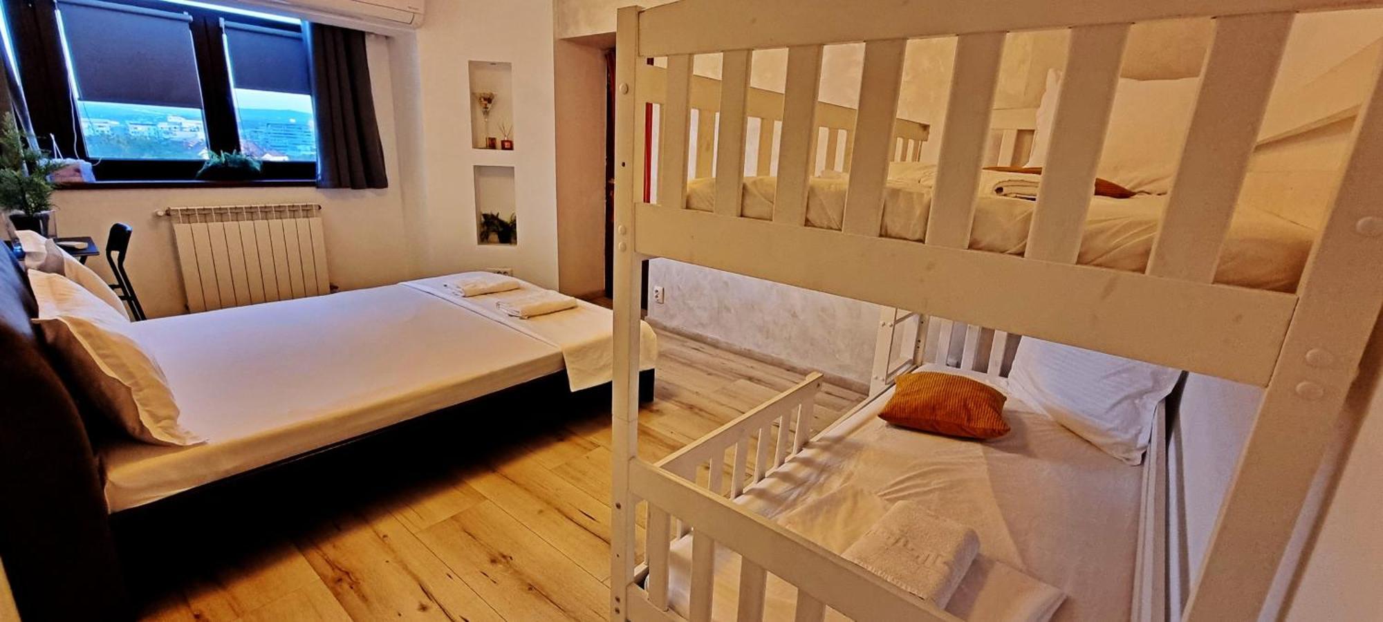 City Center Privat-Sauna Familyconcept Iasi Bagian luar foto